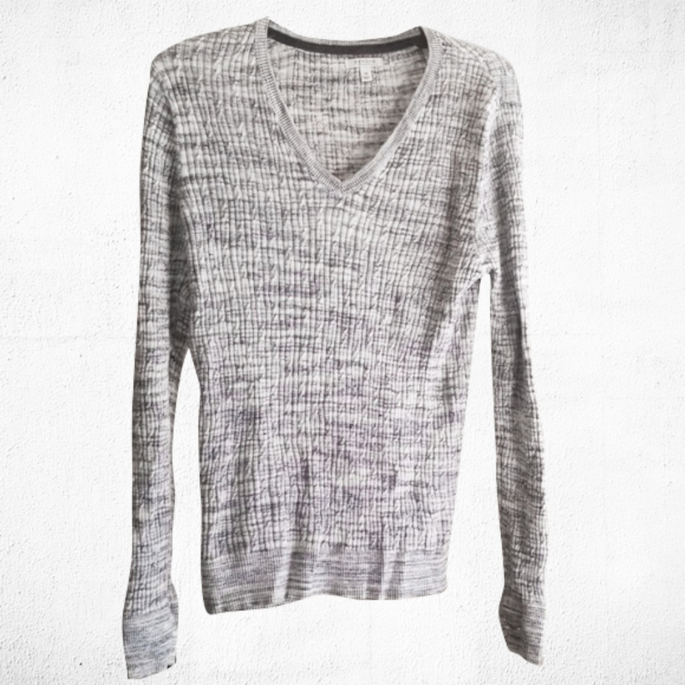EUC Marbled v-neck sweater